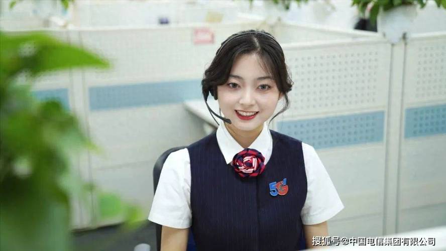 成功办理后的微笑面孔